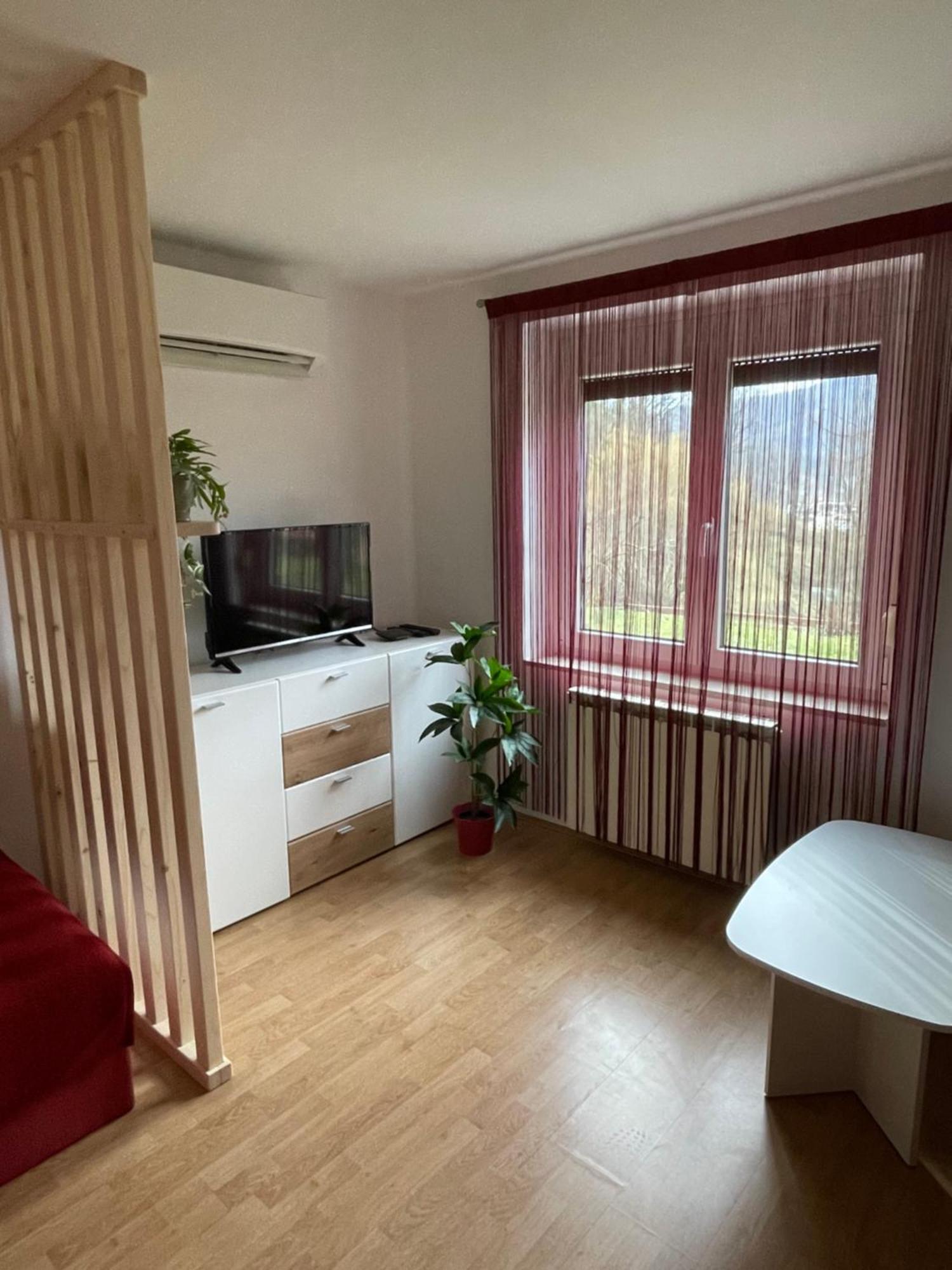 טולמין Apartma Savan מראה חיצוני תמונה